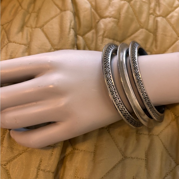 Silver Patterned Bangles 3 🌼🌼🌼🌼 - Picture 10 of 14